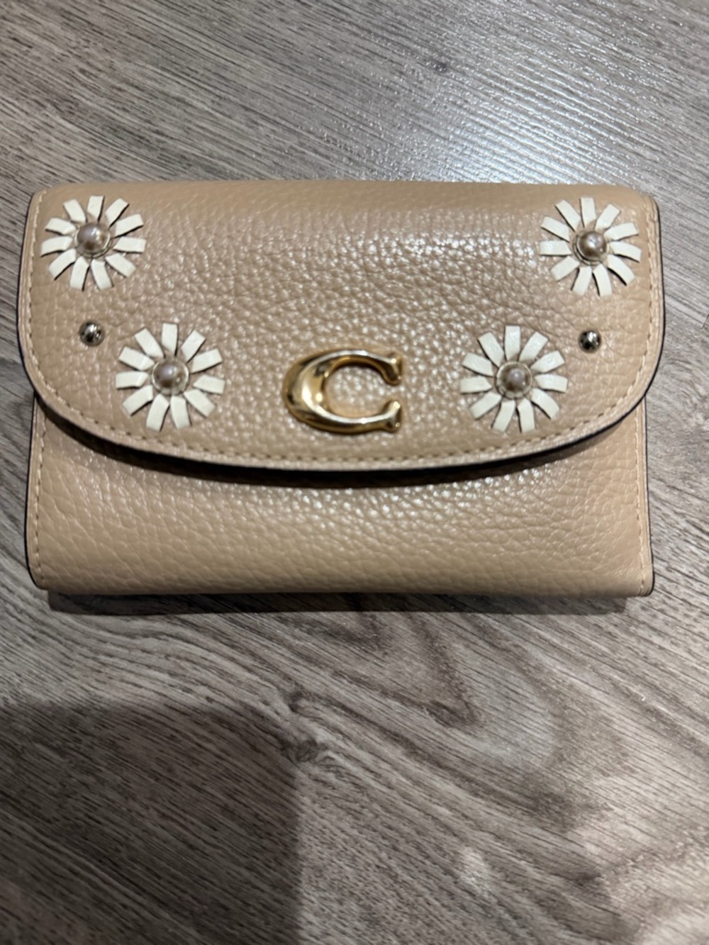 Coach Beige Pebbled Leather Floral Appliqué Wallet with Gold 'C'